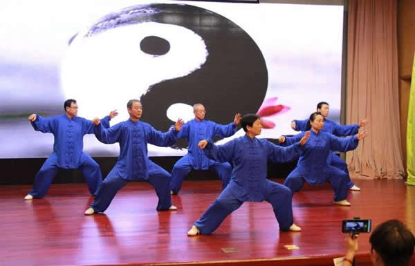 太极拳 易筋经